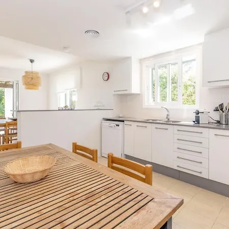 וילה Ginesta Biniancolla