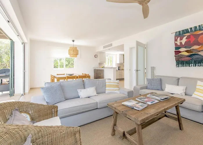 Вилла Ginesta *